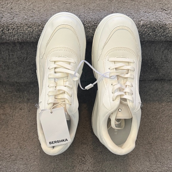 Bershka Cream Platform Sneakers - Picture 3 of 4